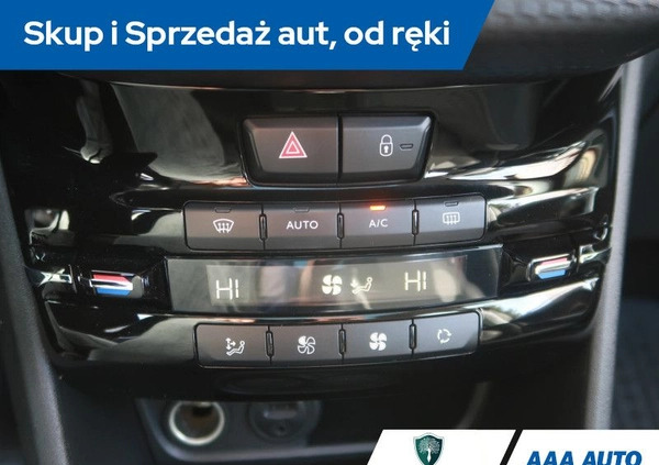Peugeot 2008 cena 52000 przebieg: 79507, rok produkcji 2016 z Łomża małe 232